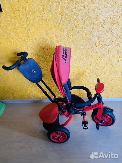 Трехколесный велосипед с родительской ручкой