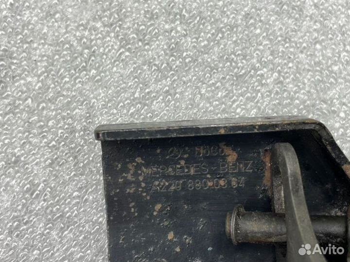 Замок капота Mercedes-Benz S-Class W220 M112.944