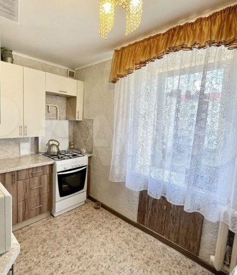 2-к. квартира, 53 м², 4/4 эт.