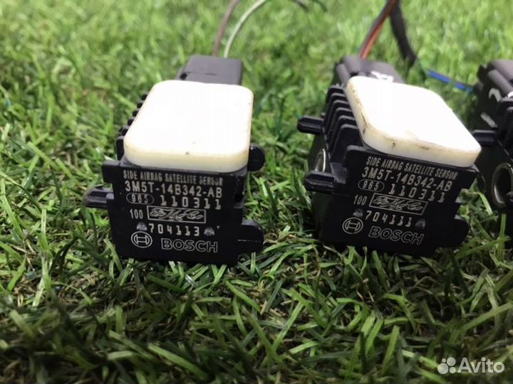 Датчик airbag Land Rover Freelander 2011