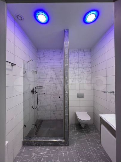 2-к. квартира, 74 м², 1/2 эт.