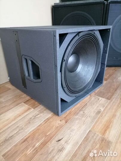 Сабвуфер db audiotechnik Q1-1200Вт