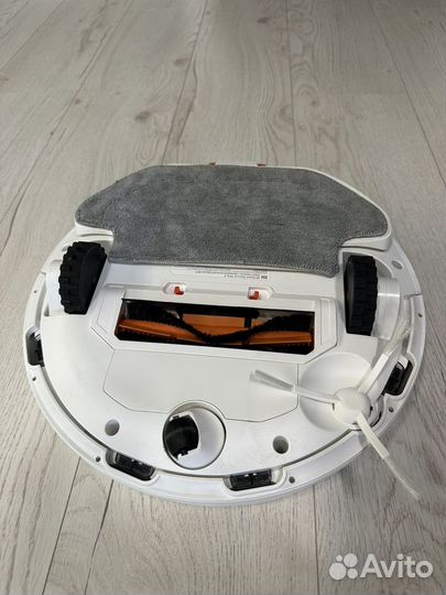 Пылесос Xiaomi Mi Robot Vacuum-Mop 2 Pro белый
