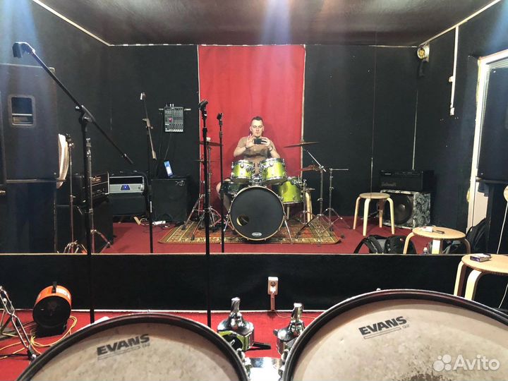 Обучение игре на барабанах