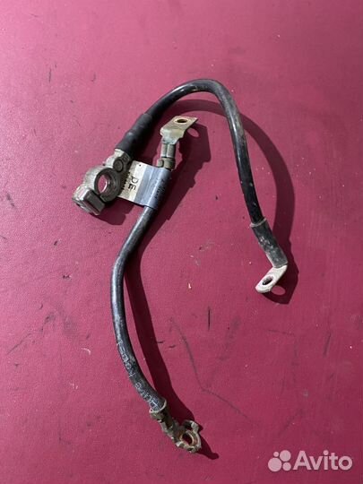 Минусовая клема Volkswagen Polo 2011г