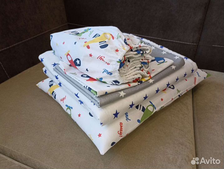 Комплект в детскую кроватку