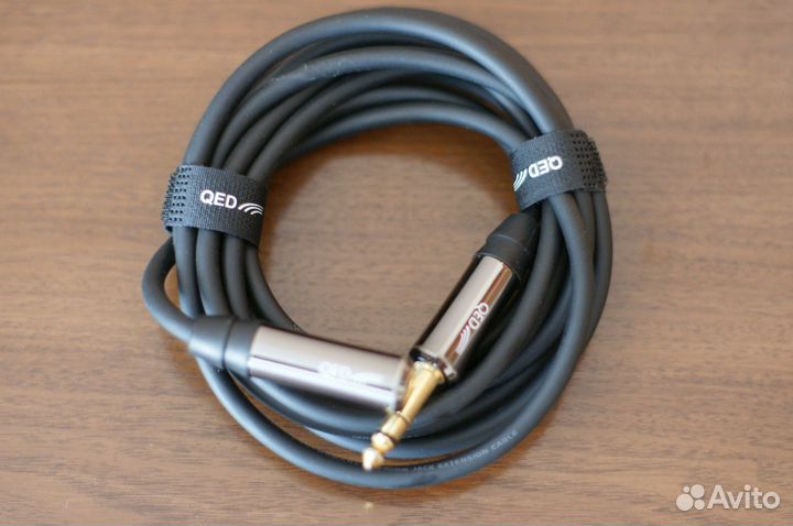 Кабель QED Headphone 3m