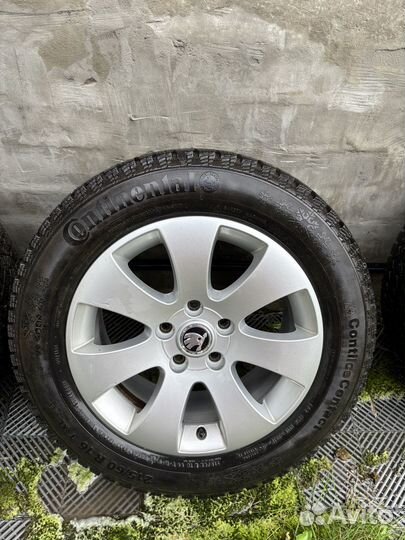 Колеса в сборе R16 зимние 5x112 skoda yeti