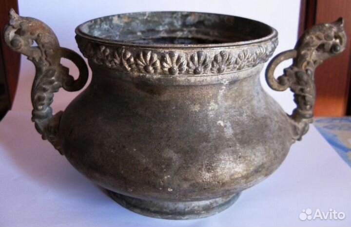 Чаша старинная из дворца