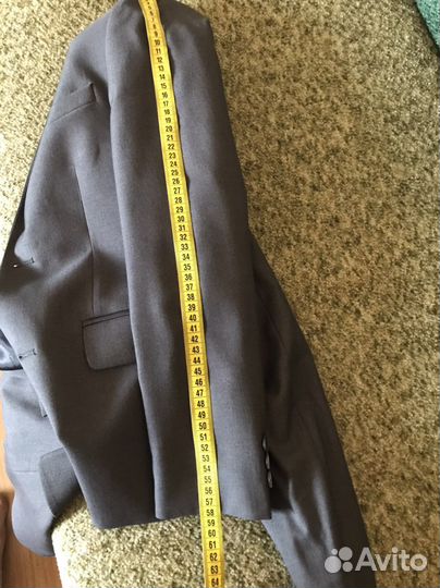 Новый школьный пиджак для мальчика