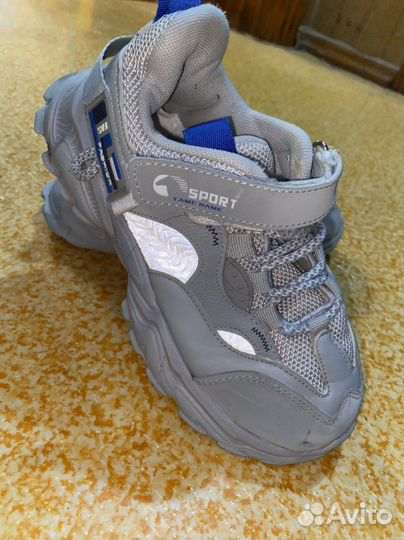 Кроссовки детские на мальчика 35 размер