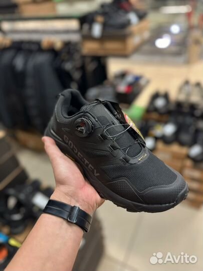 Мужские зимние кроссовки