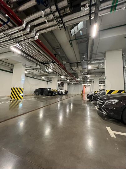 Машиноместо, 13 м²