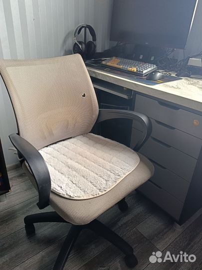 Компьютерное кресло