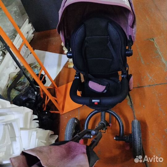 Детский велосипед с ручкой