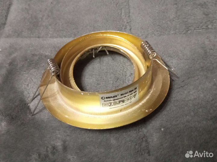 Светильник встраиваемый поворотный