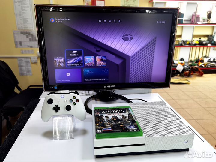 Мощный Xbox One S 1000GB как новый + геймпад (эшп)