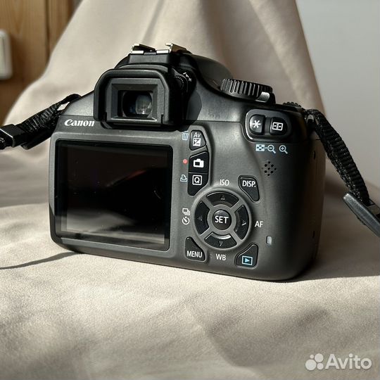 Зеркальный фотоаппарат canon eos 1100d
