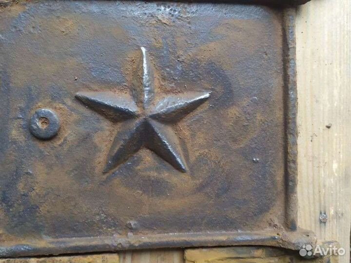 Дверца для печки квадрига, кони, кузница, топоры