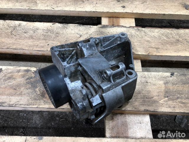 Кронштейн компрессора кондиционера Bmw 5 E60