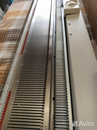 Вязальная двухфонтурная машина silver reed