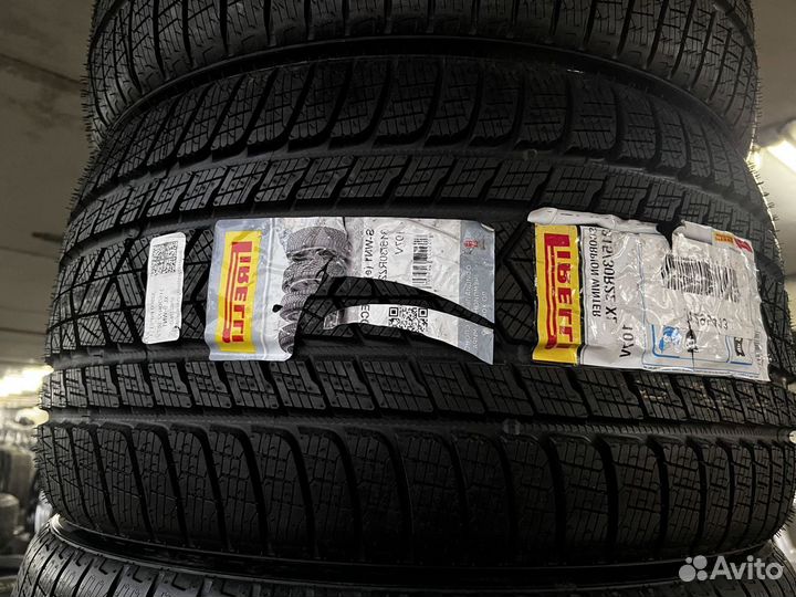 Pirelli Scorpion Winter 315/30 R22