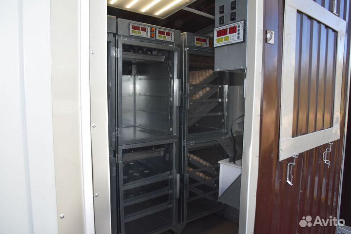 Инкубаторий с оборудованием в комплекте