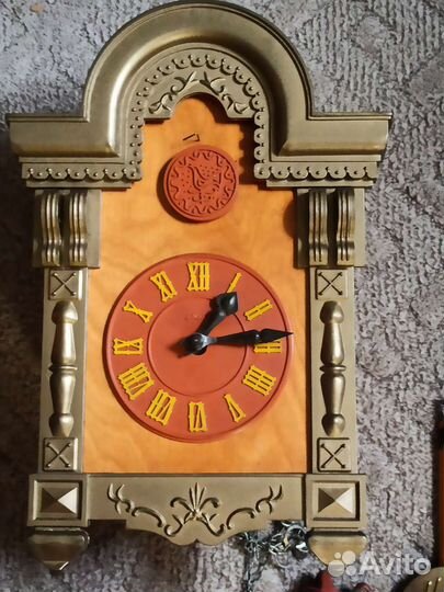 Часы настенные с кукушкой