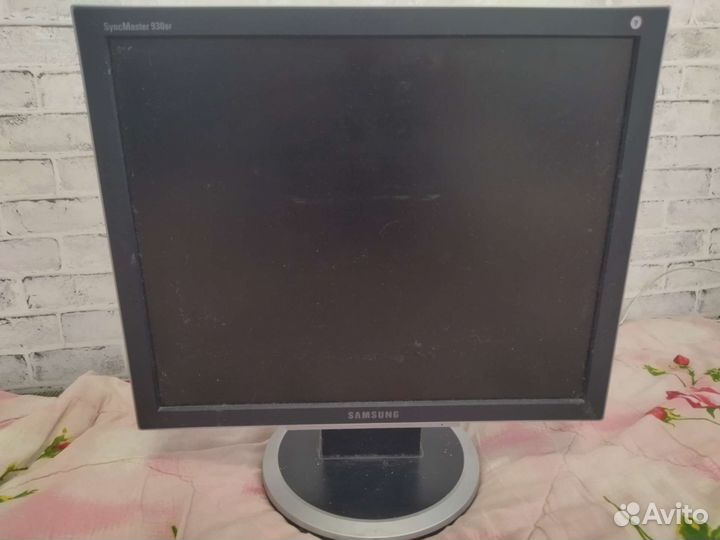 Монитор Samsung syncmaster 940n