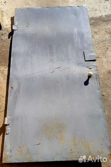 Дверь металл