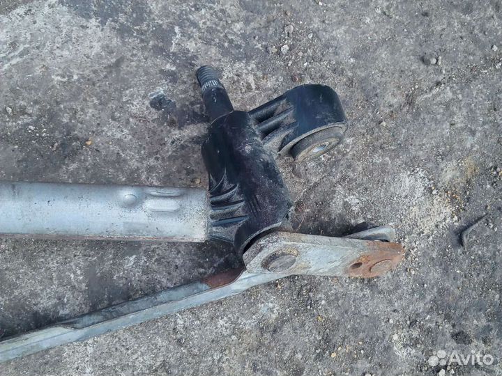 Трапеция дворников Opel Astra H