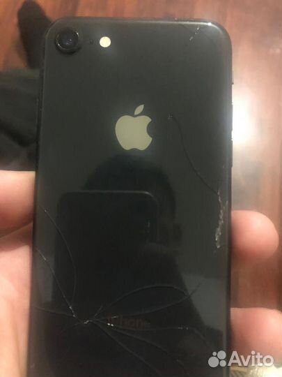 Телефон iPhone8