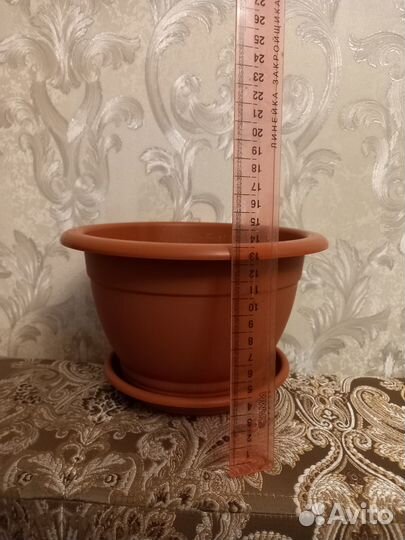 Кашпо коричневое