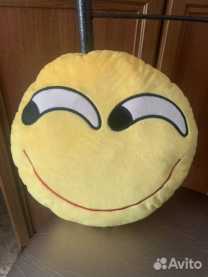 Подушка игрушка смайл