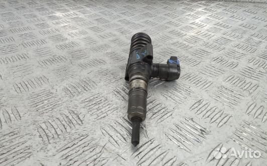 Форсунка дизельная volkswagen passat B6 (HEA26AL02