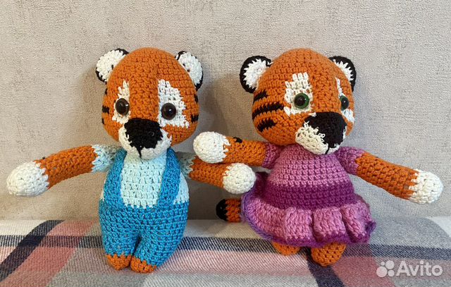 Игрушки вязаные крючком Тигрята