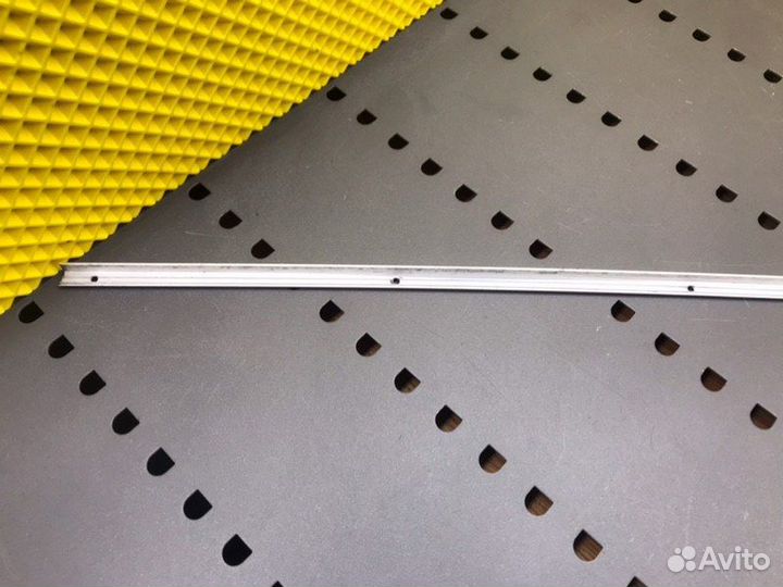 Накладка Mercedes-Benz S124 M102.963 1992