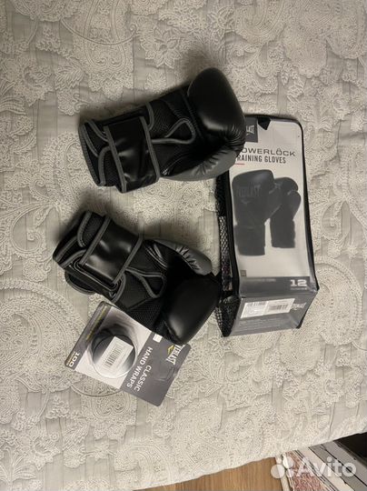 Боксерские перчатки 12 oz