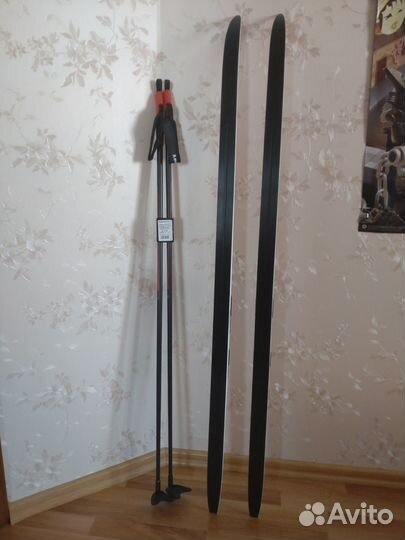 Лыжи беговые детские 137 + палки 115