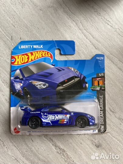 Hot wheels nissan gtr r35