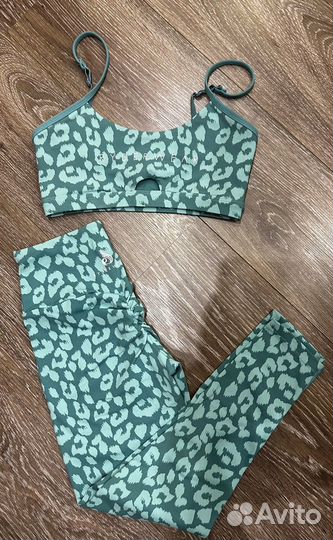 Спортивный костюм женский (s)