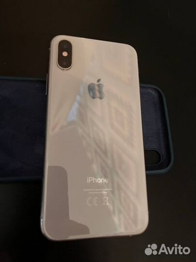 iPhone Xs, 64 ГБ