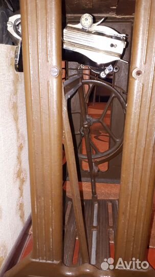 Швейная машинка СССР с чугунный станиный бу