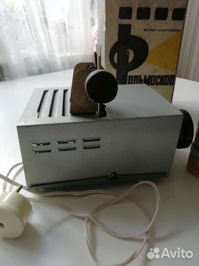 Фильмоскоп и диафильмы в подарок в отл. состоянии