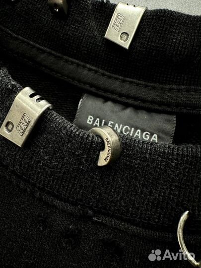 Свитшот Balenciaga с писрсингом оверсайз 2025