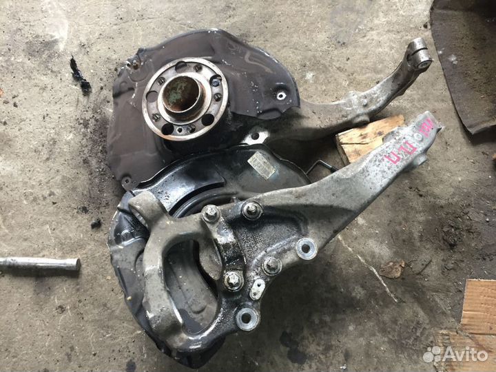 Кулак передний мерседес W222 A2223321901