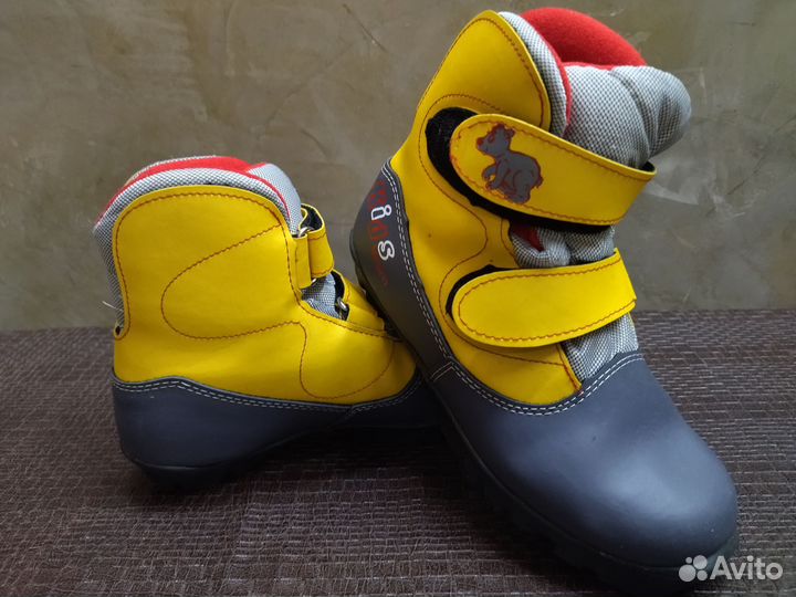 Лыжные ботинки детские 35