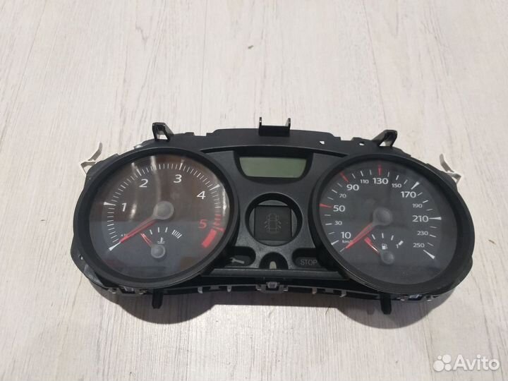 Панель приборов Приборная Щиток Доска Renault mega