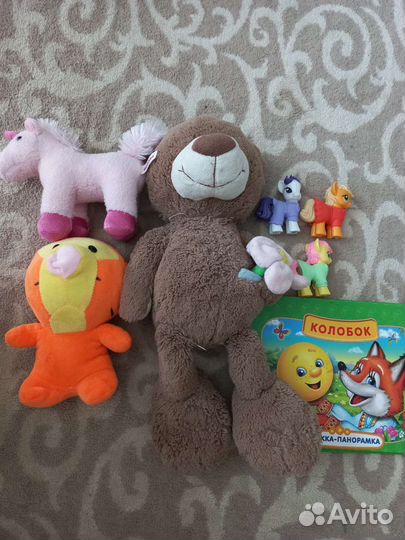 Отдам бесплатно игрушки