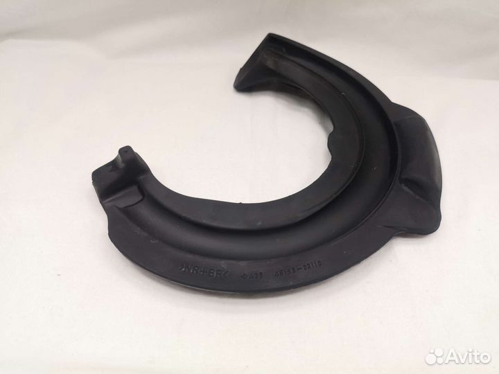 4815833110 Проставка пружиныToyota Camry V70 75